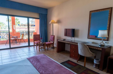 Parrotel Aqua Park Resort (ex. Park Inn)