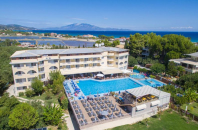 Koukounaria Hotel ' Suites