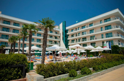 Dit Evrika Beach Club Hotel